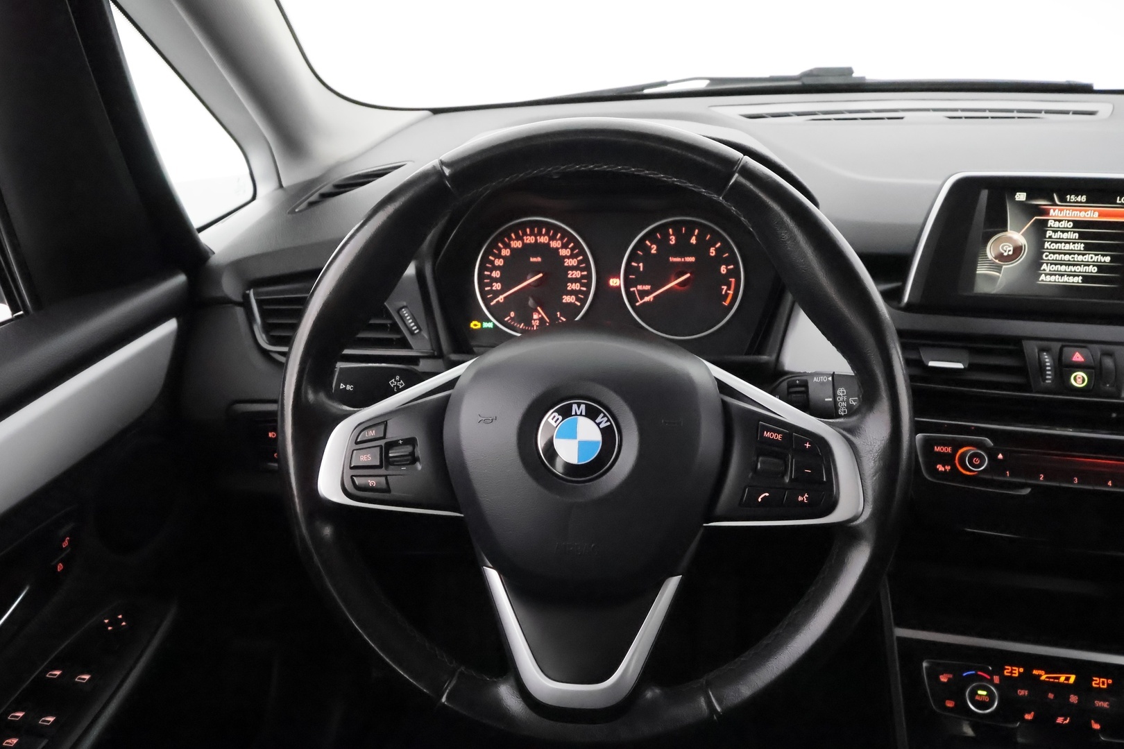 BMW 218 2014