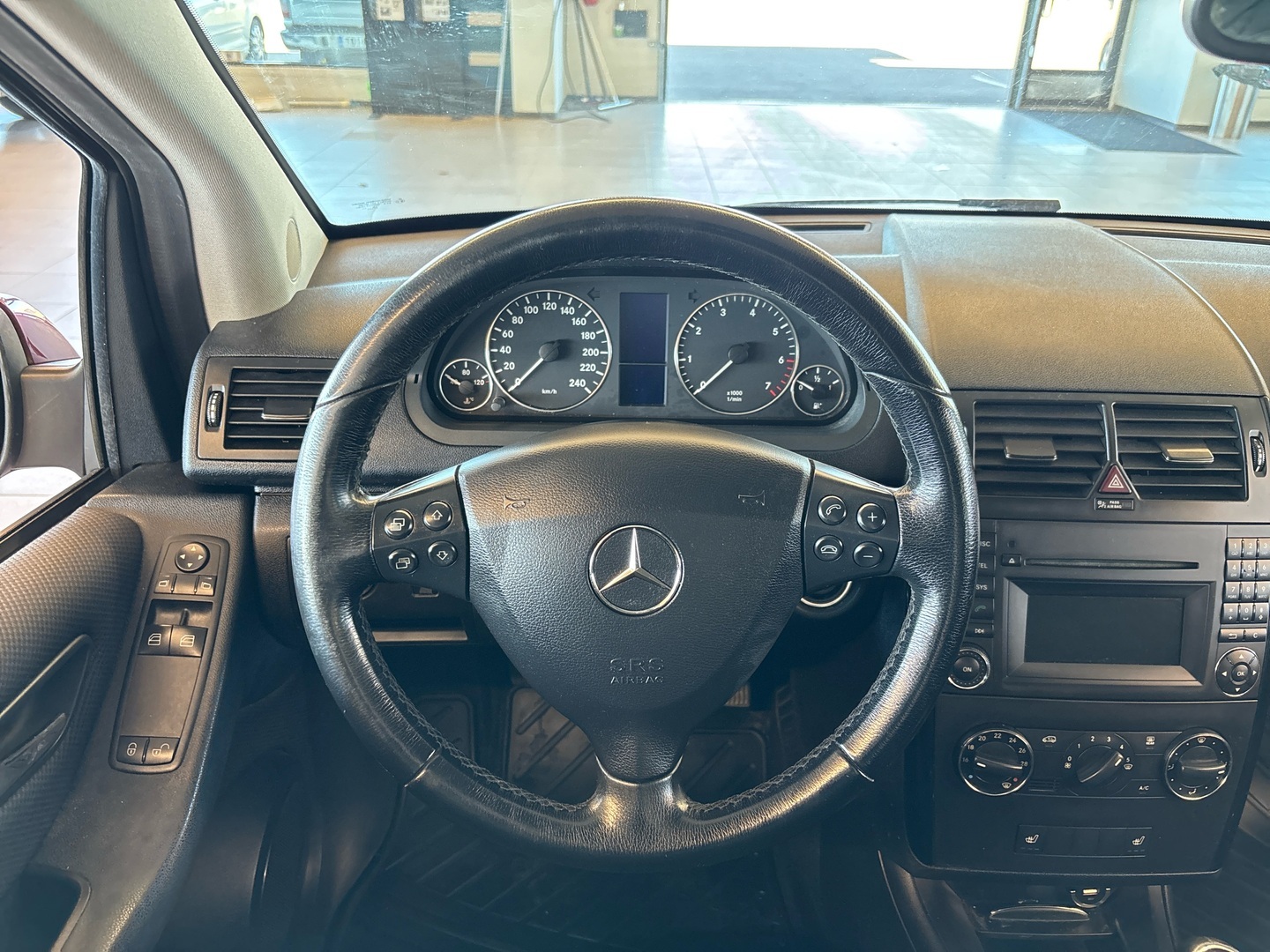 MERCEDES-BENZ A 2009