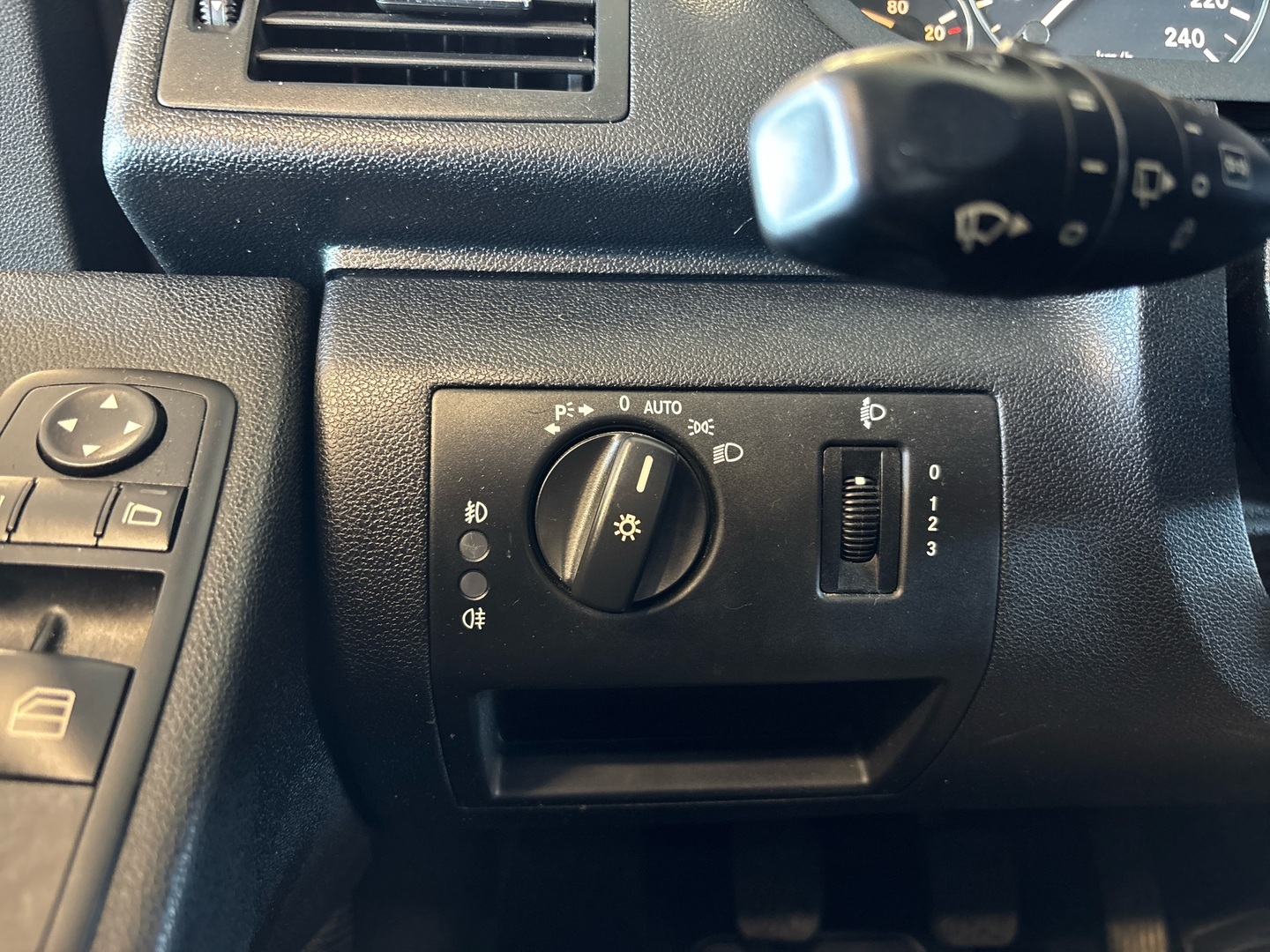 MERCEDES-BENZ A 2009