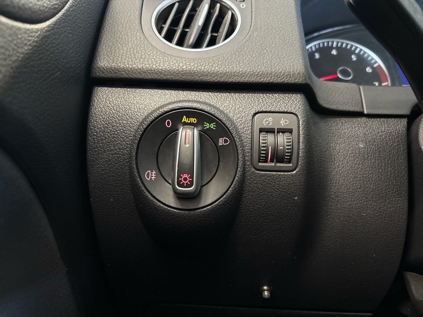 VOLKSWAGEN Golf Plus 2013