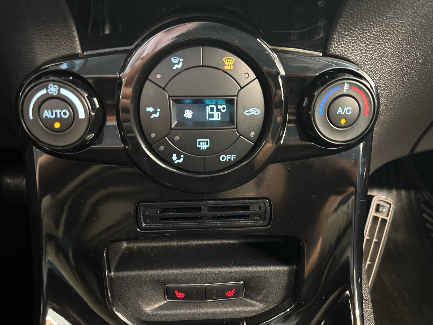 FORD Fiesta 2013