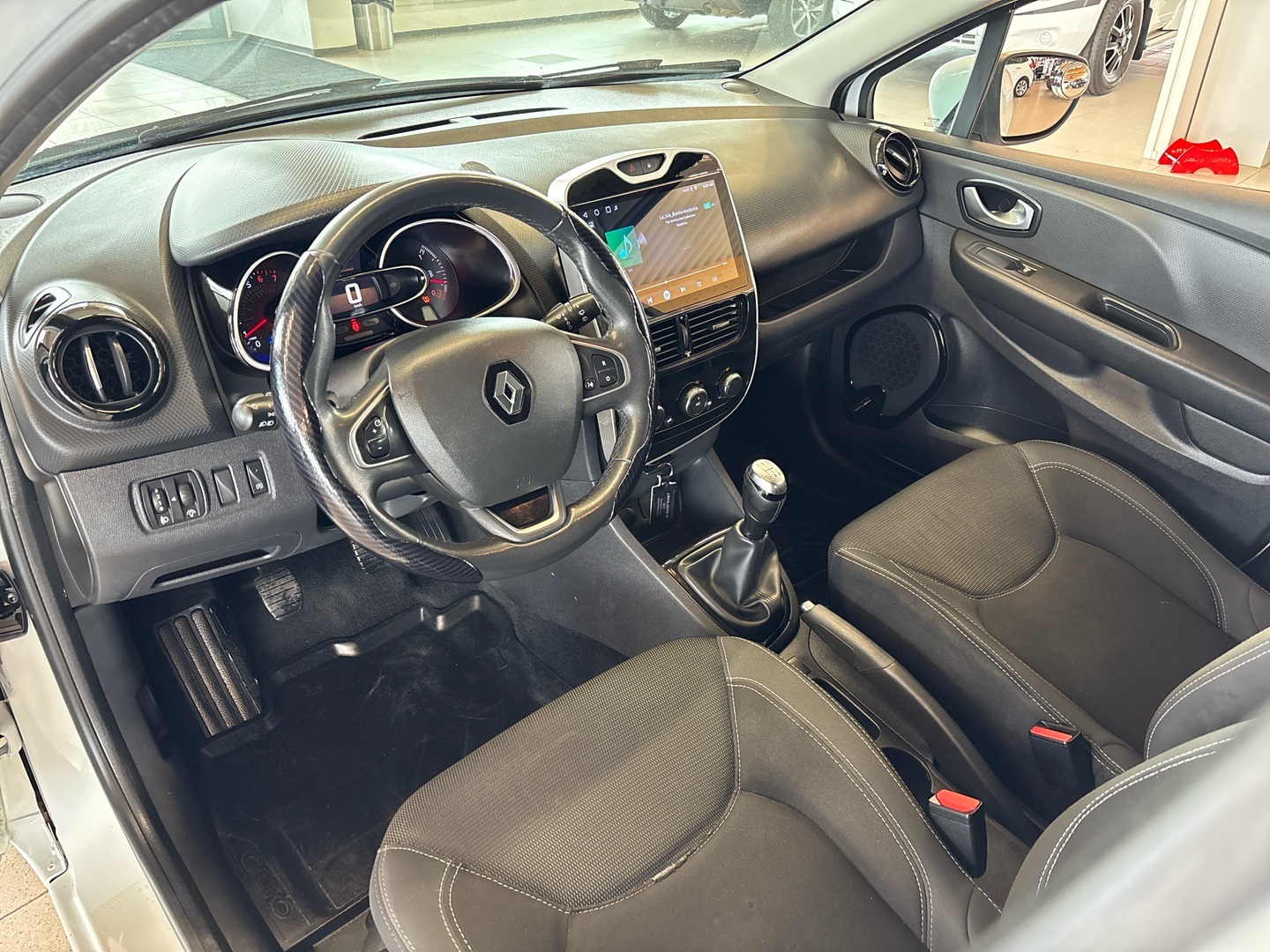 RENAULT Clio 2017