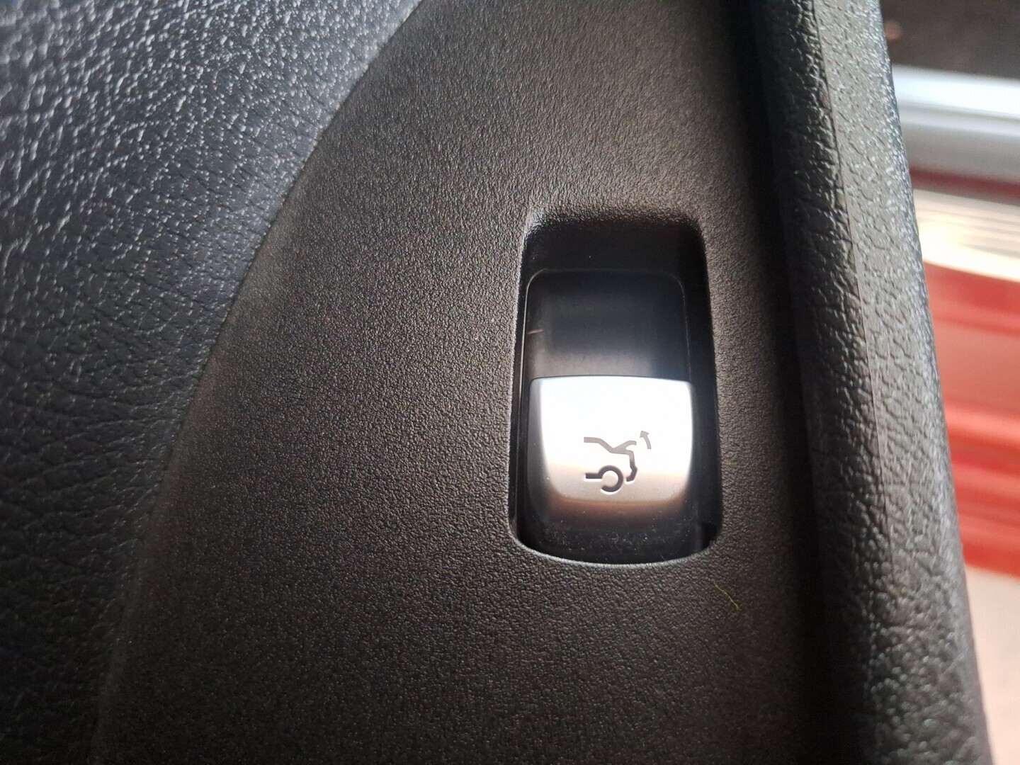 MERCEDES-BENZ E 2017