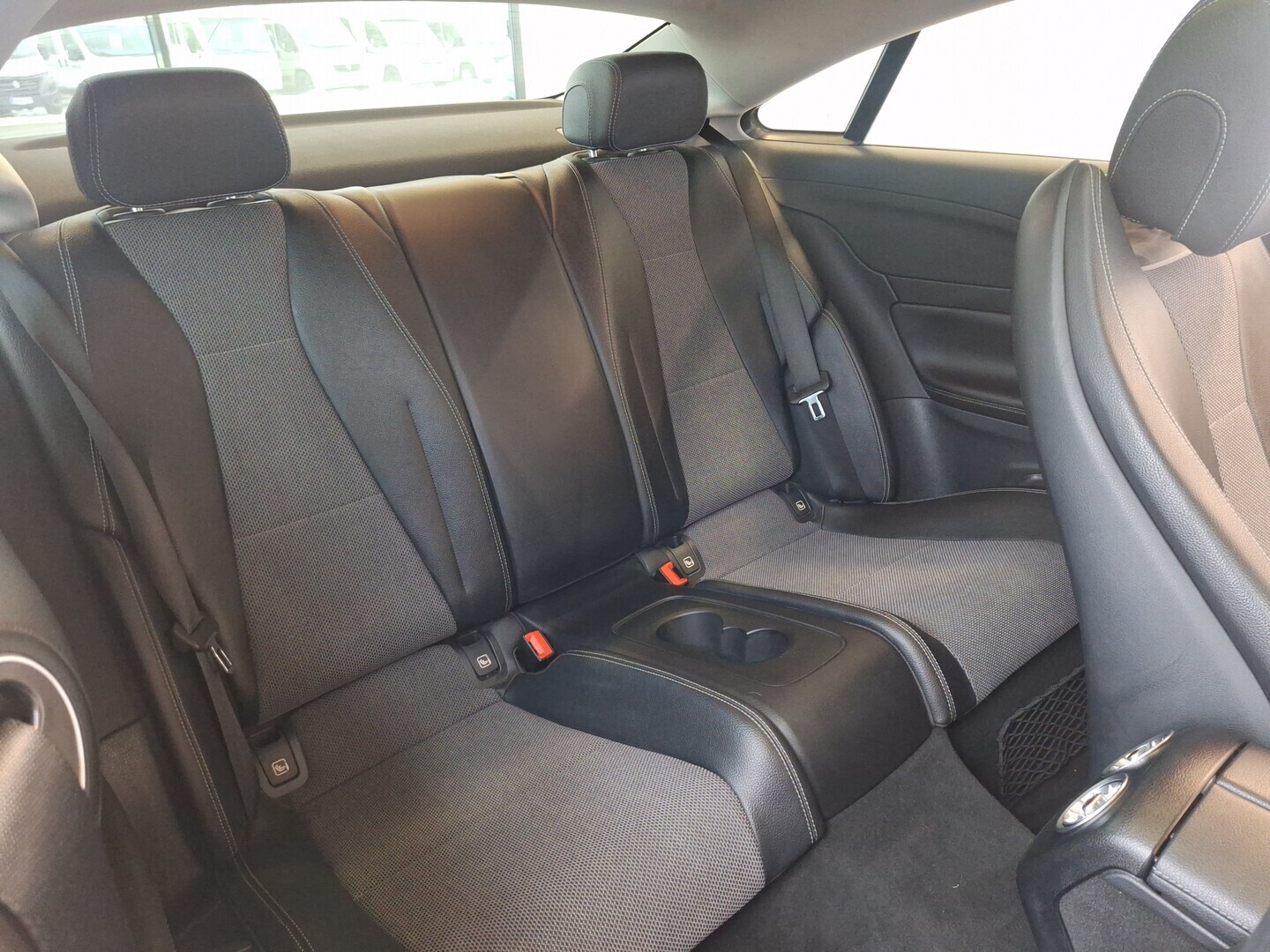 MERCEDES-BENZ E 2017