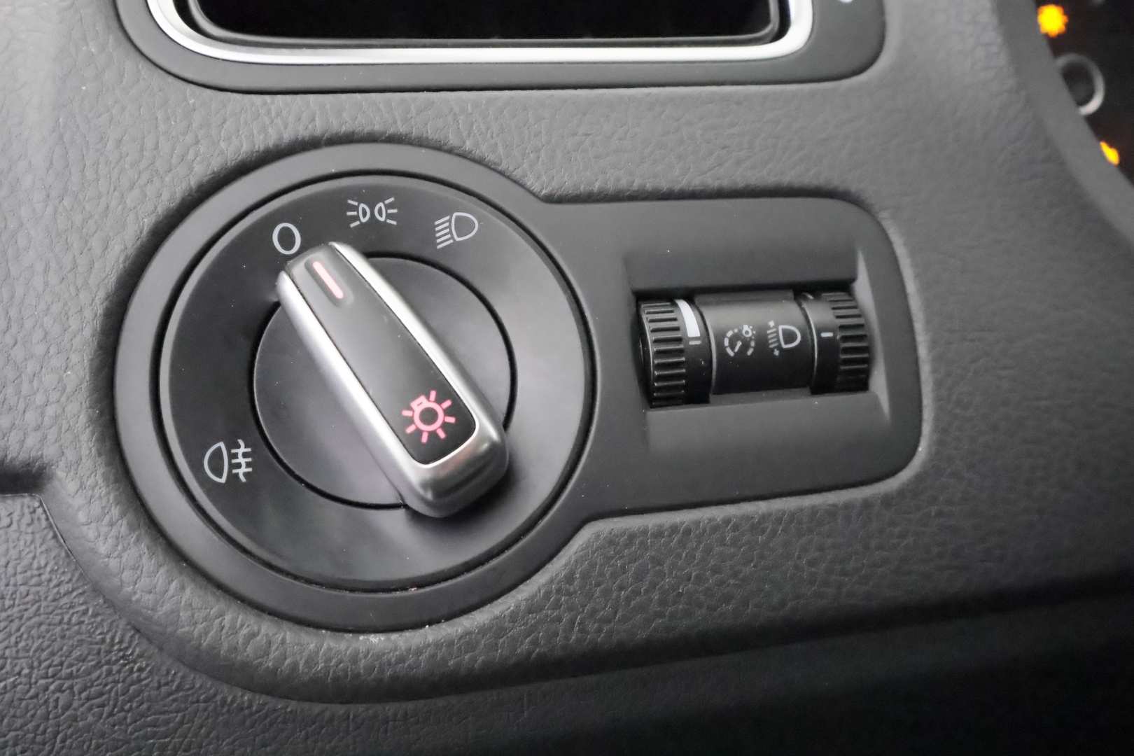 VOLKSWAGEN Polo 2013