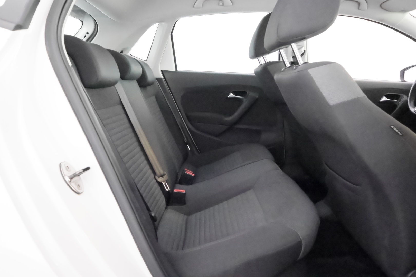 VOLKSWAGEN Polo 2013