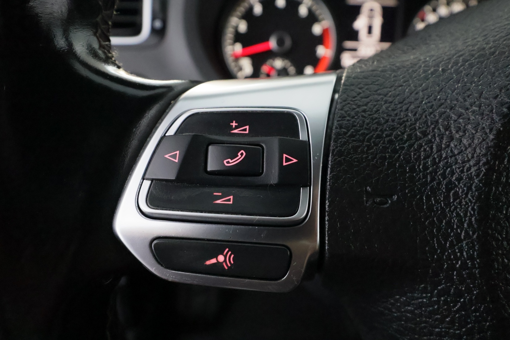 VOLKSWAGEN Polo 2014