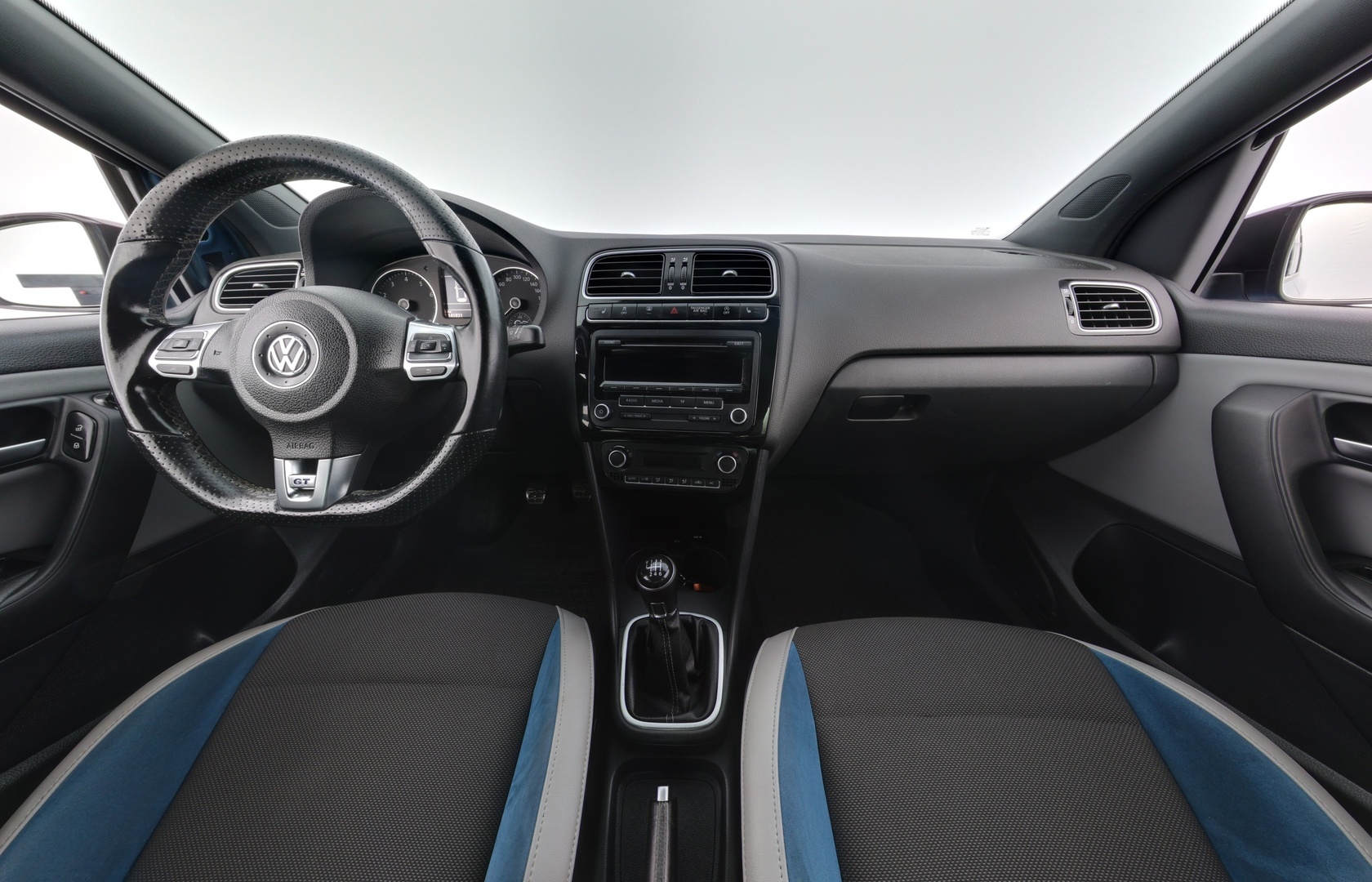 VOLKSWAGEN Polo 2014