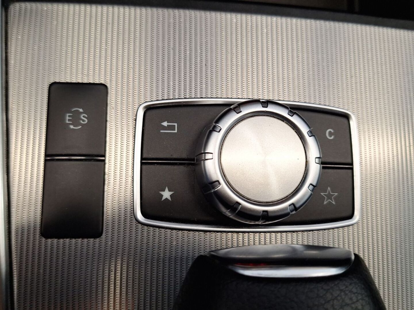 MERCEDES-BENZ E 2014