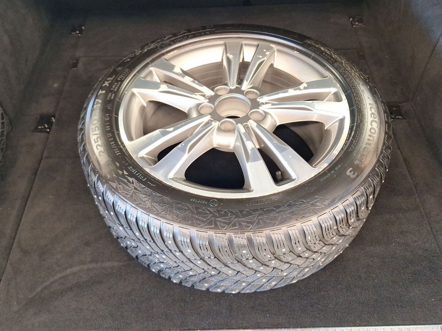 MERCEDES-BENZ E 2014