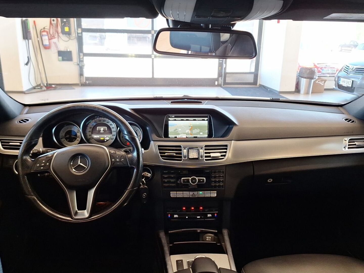 MERCEDES-BENZ E 2014