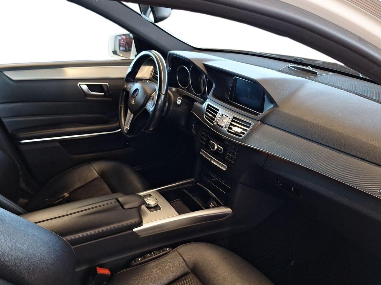 MERCEDES-BENZ E 2014