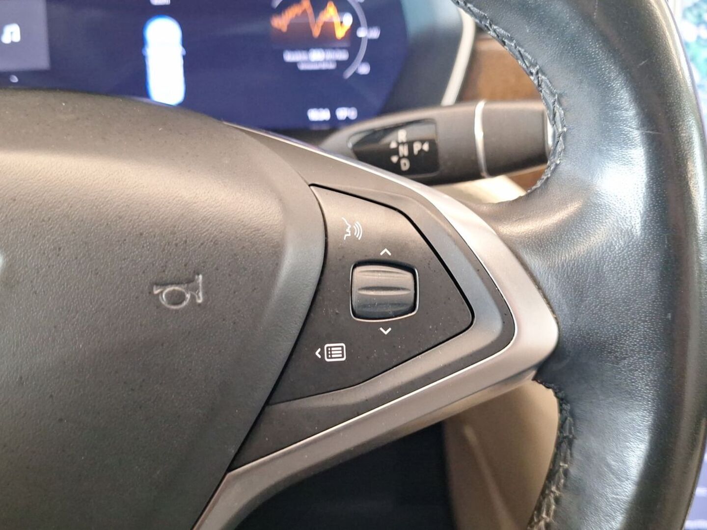 TESLA Model S 2017