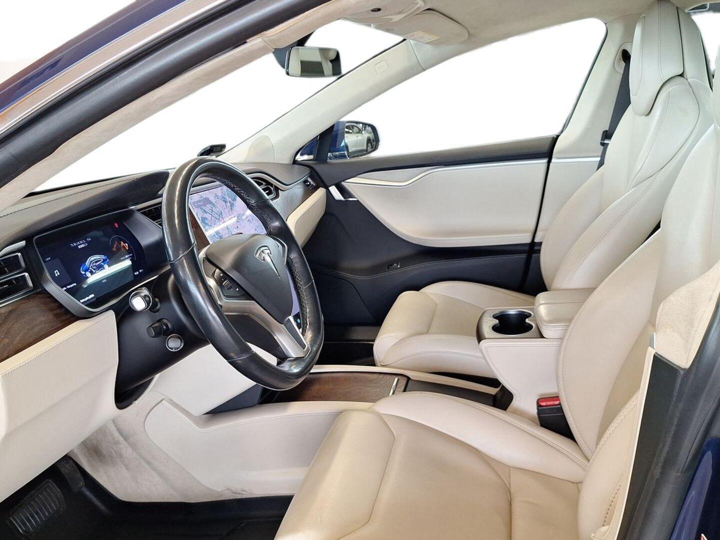 TESLA Model S 2017