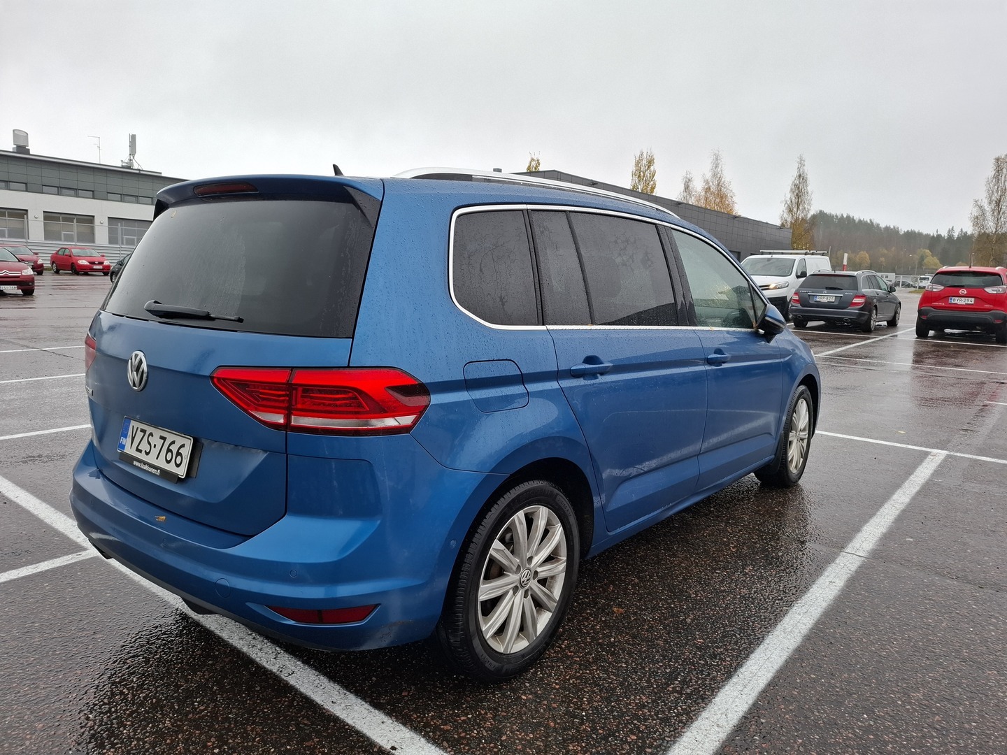 VOLKSWAGEN Touran 2018