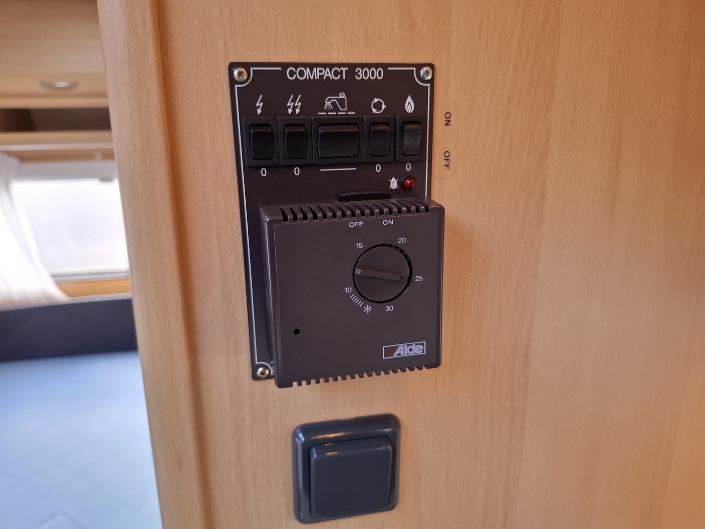 DETHLEFFS Camper 2002