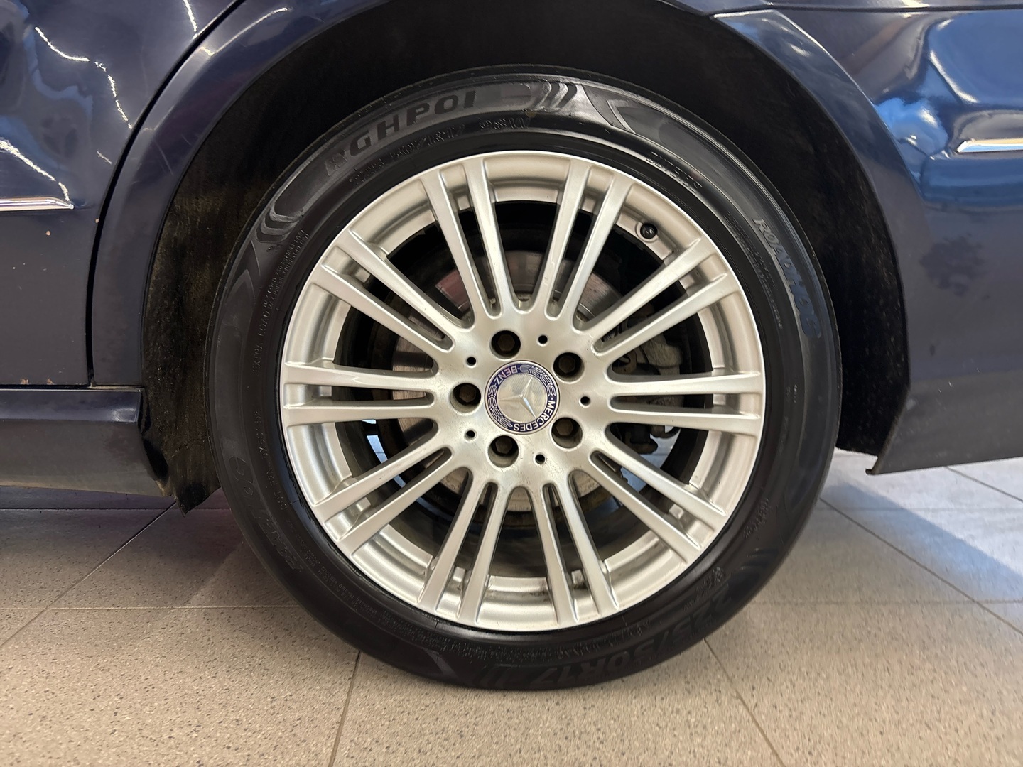 MERCEDES-BENZ E 2012