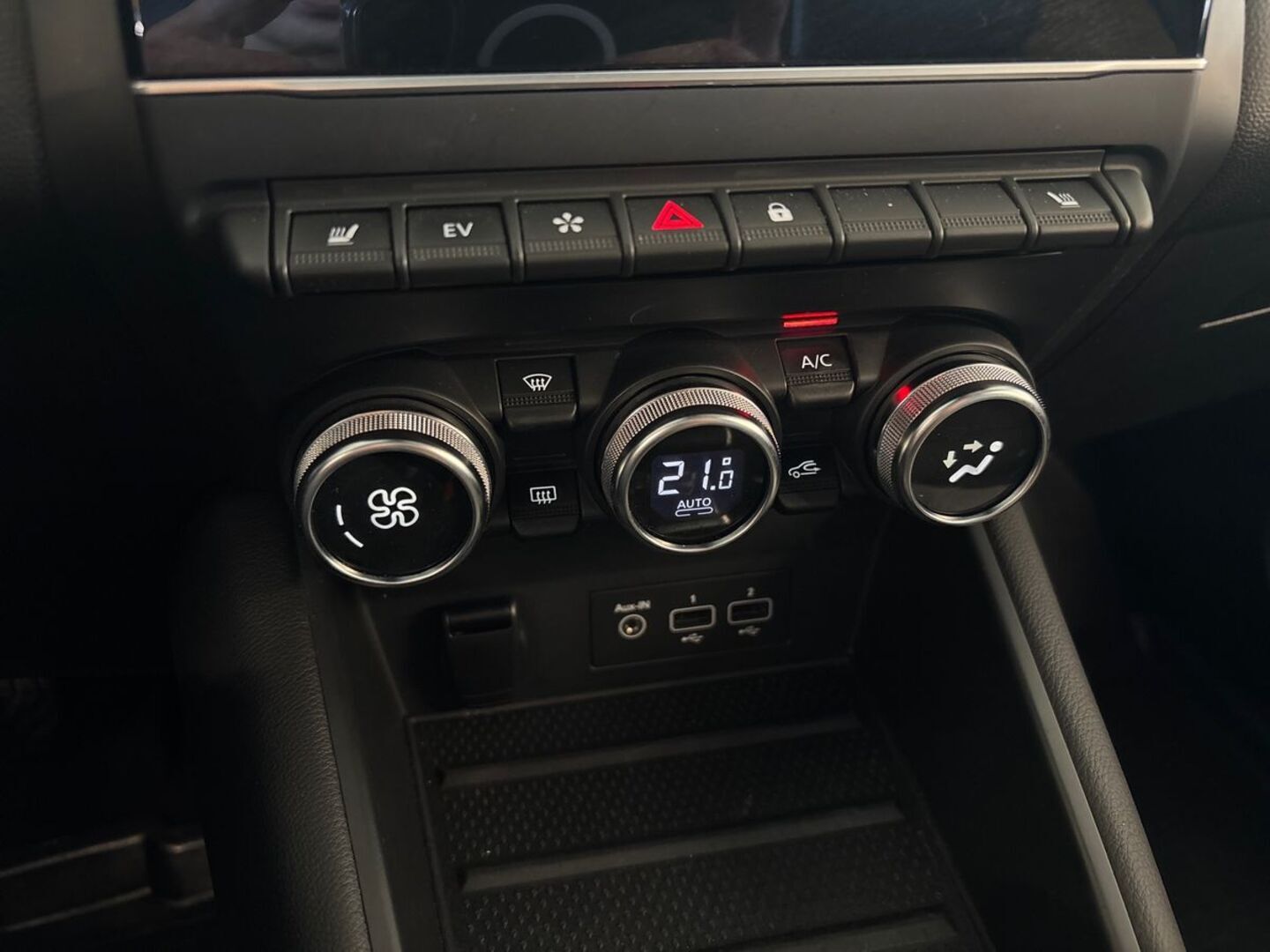 RENAULT Captur 2021