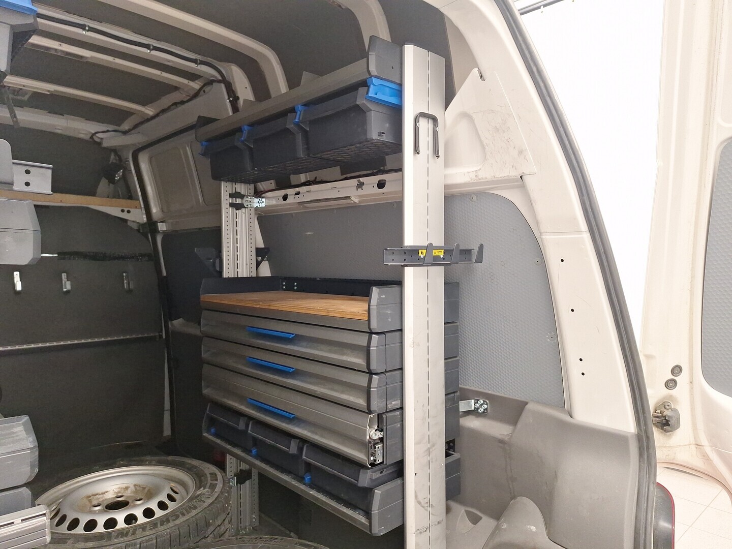 VOLKSWAGEN Transporter 2021