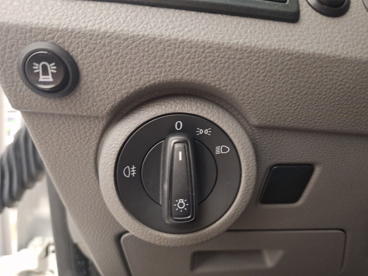 VOLKSWAGEN Transporter 2021