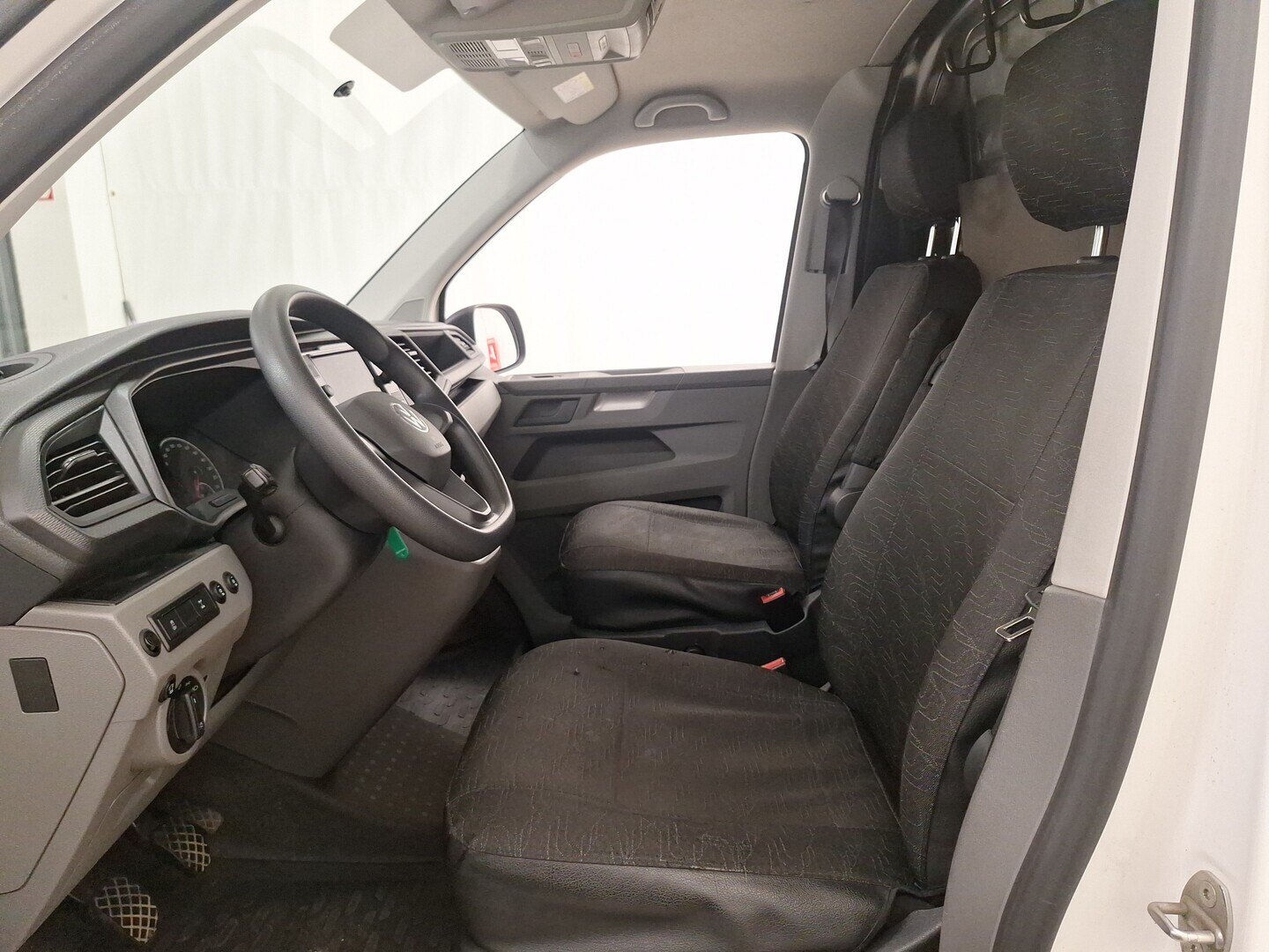 VOLKSWAGEN Transporter 2021