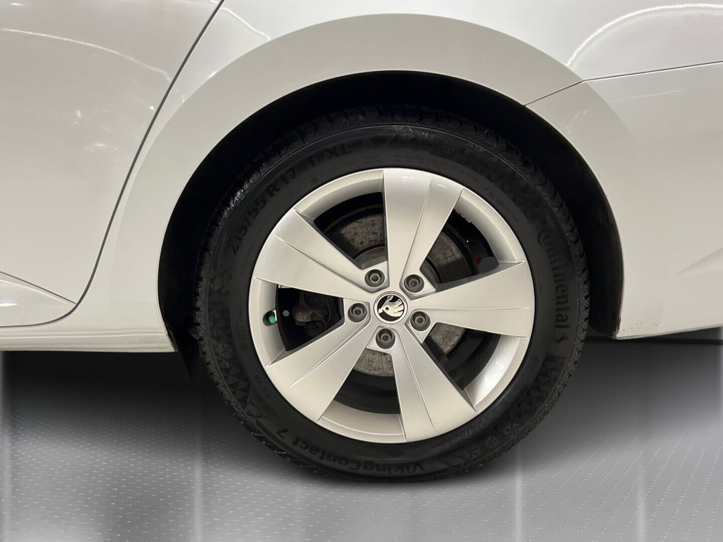 SKODA Superb 13