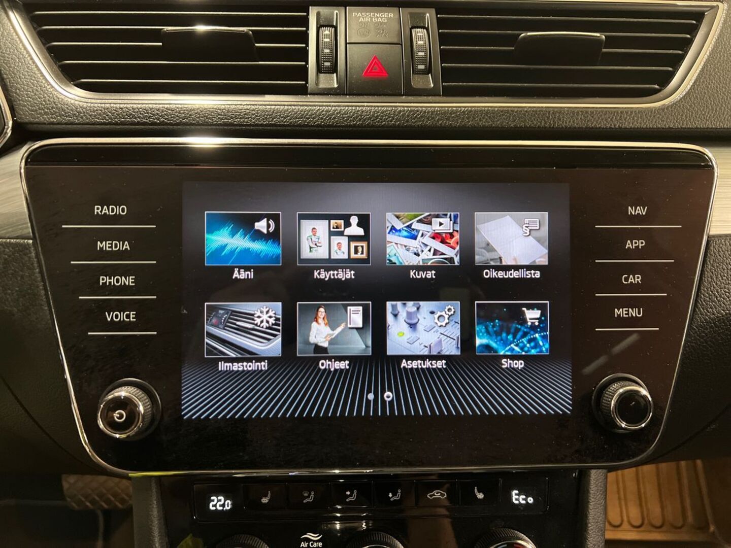 SKODA Superb 19