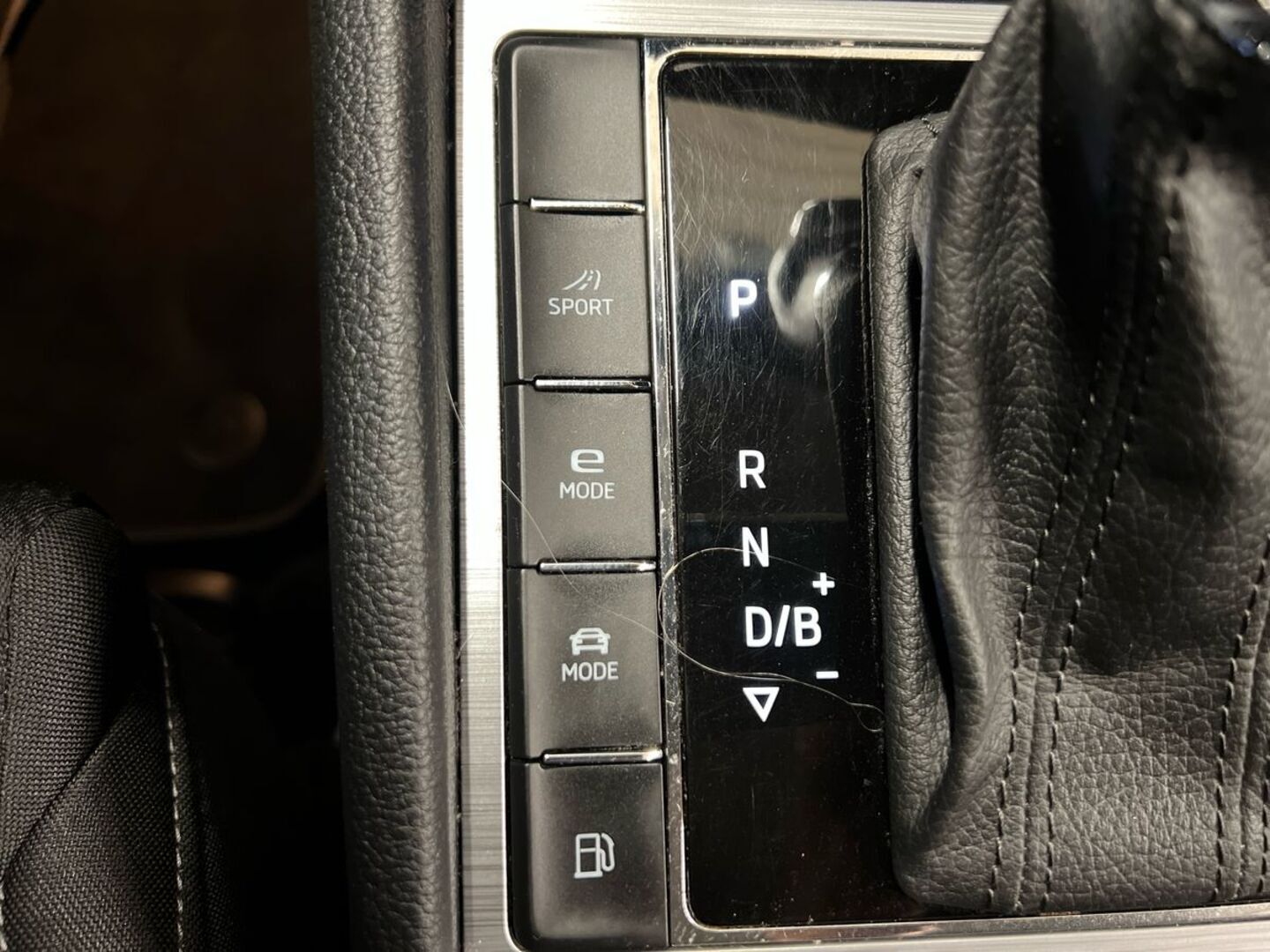 SKODA Superb 22