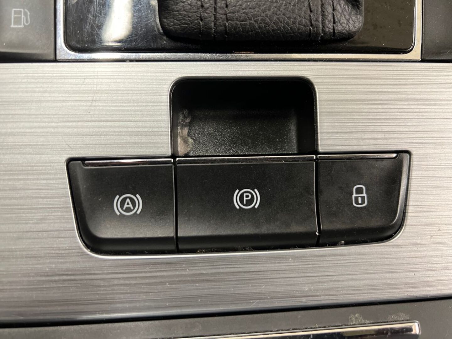 SKODA Superb 23