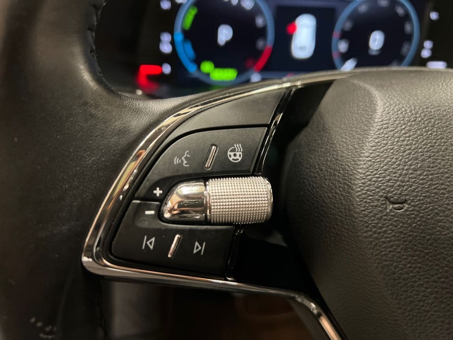 SKODA Superb 24