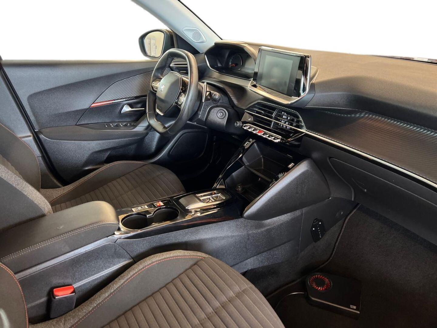 PEUGEOT 2008 2022