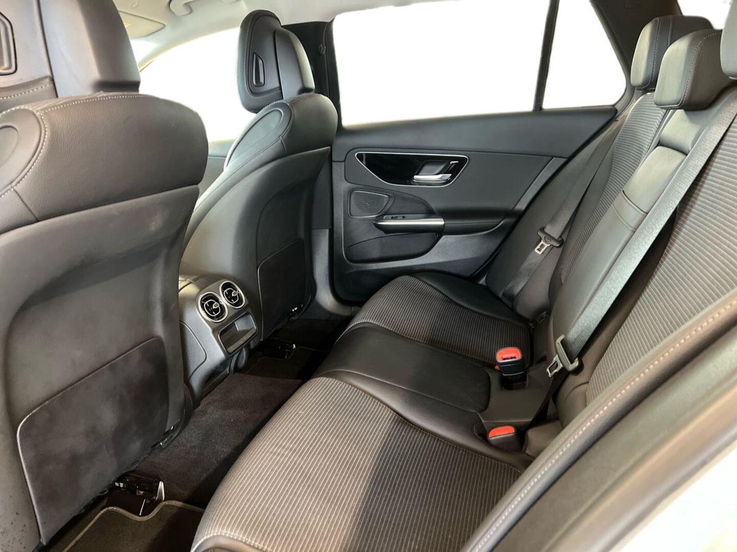 MERCEDES-BENZ C 2023