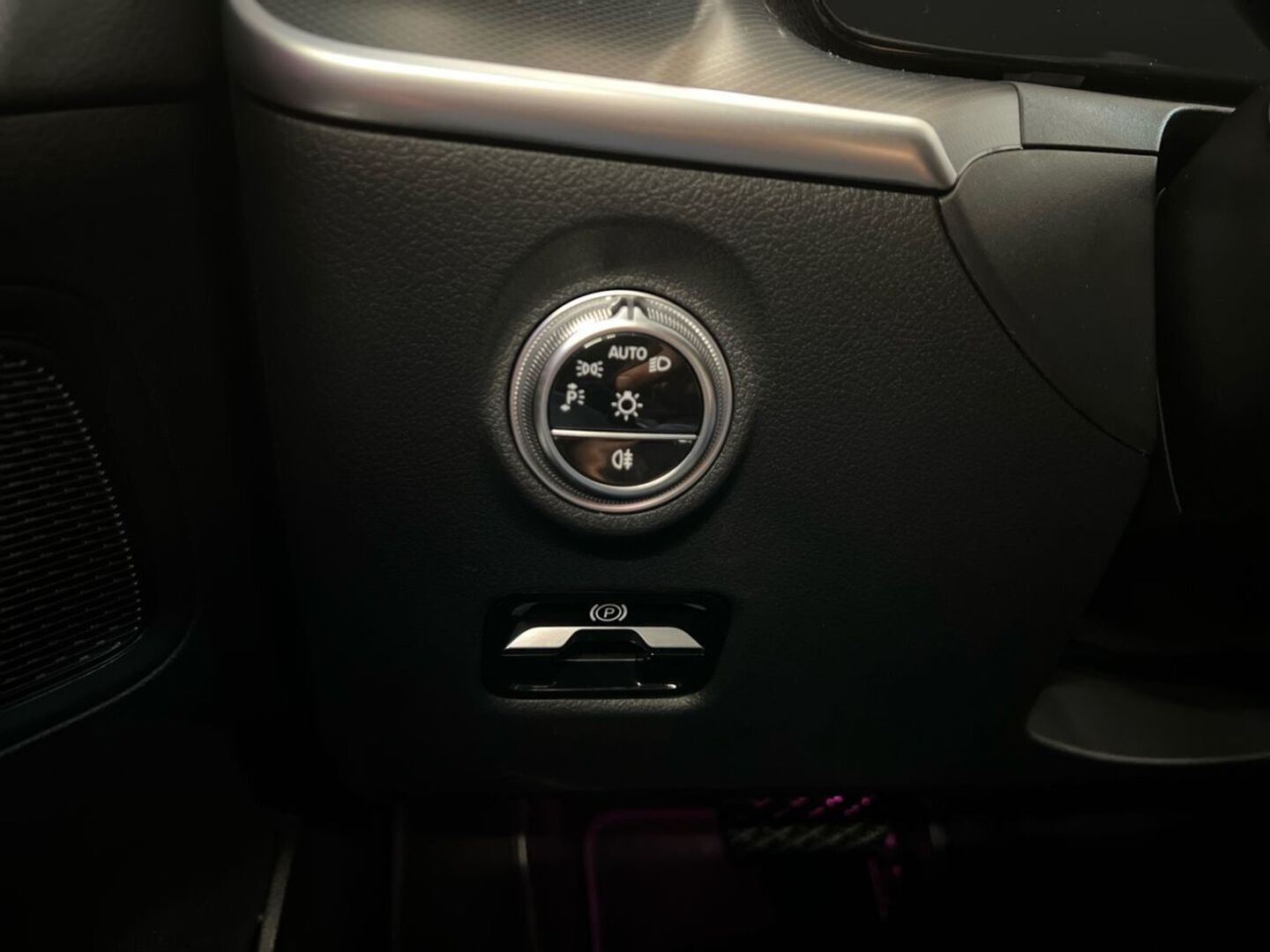 MERCEDES-BENZ C 2023