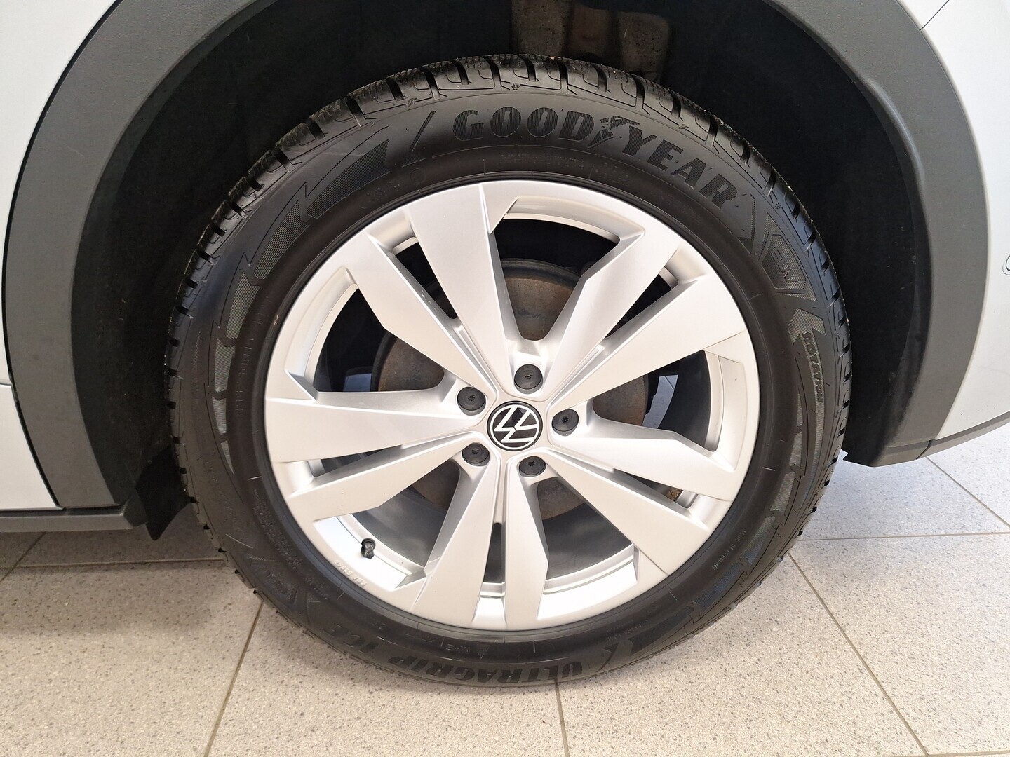 VOLKSWAGEN ID.4 2023