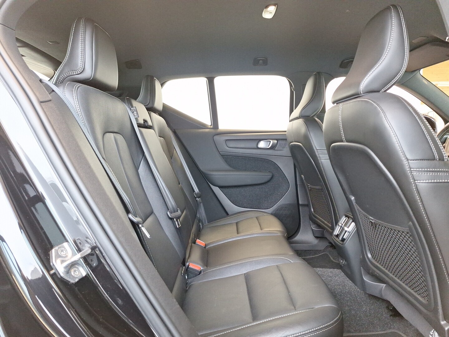 VOLVO XC40 2021