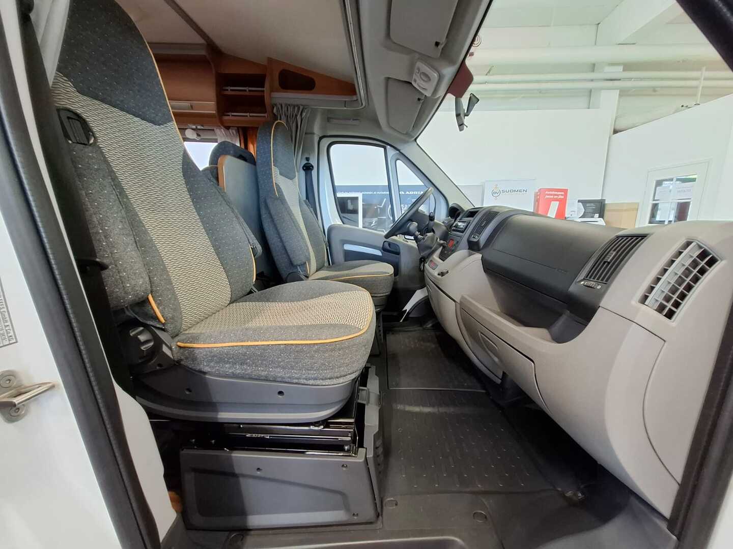 DETHLEFFS T 5841 2009