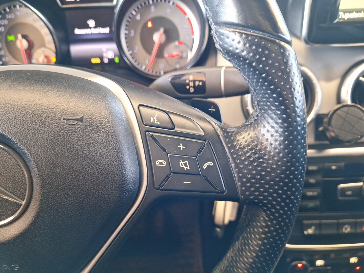 MERCEDES-BENZ CLA 2013