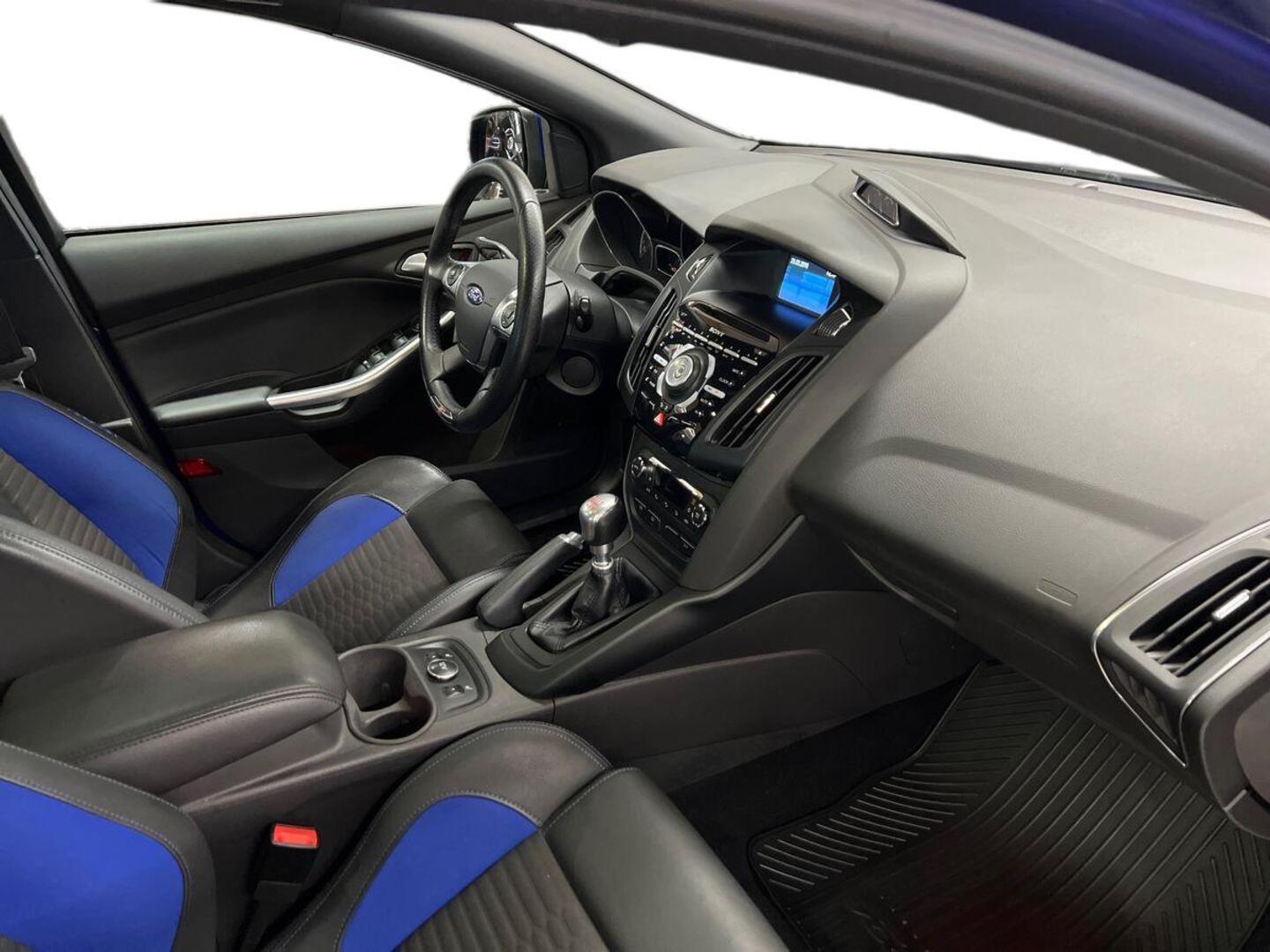 FORD Focus 2013