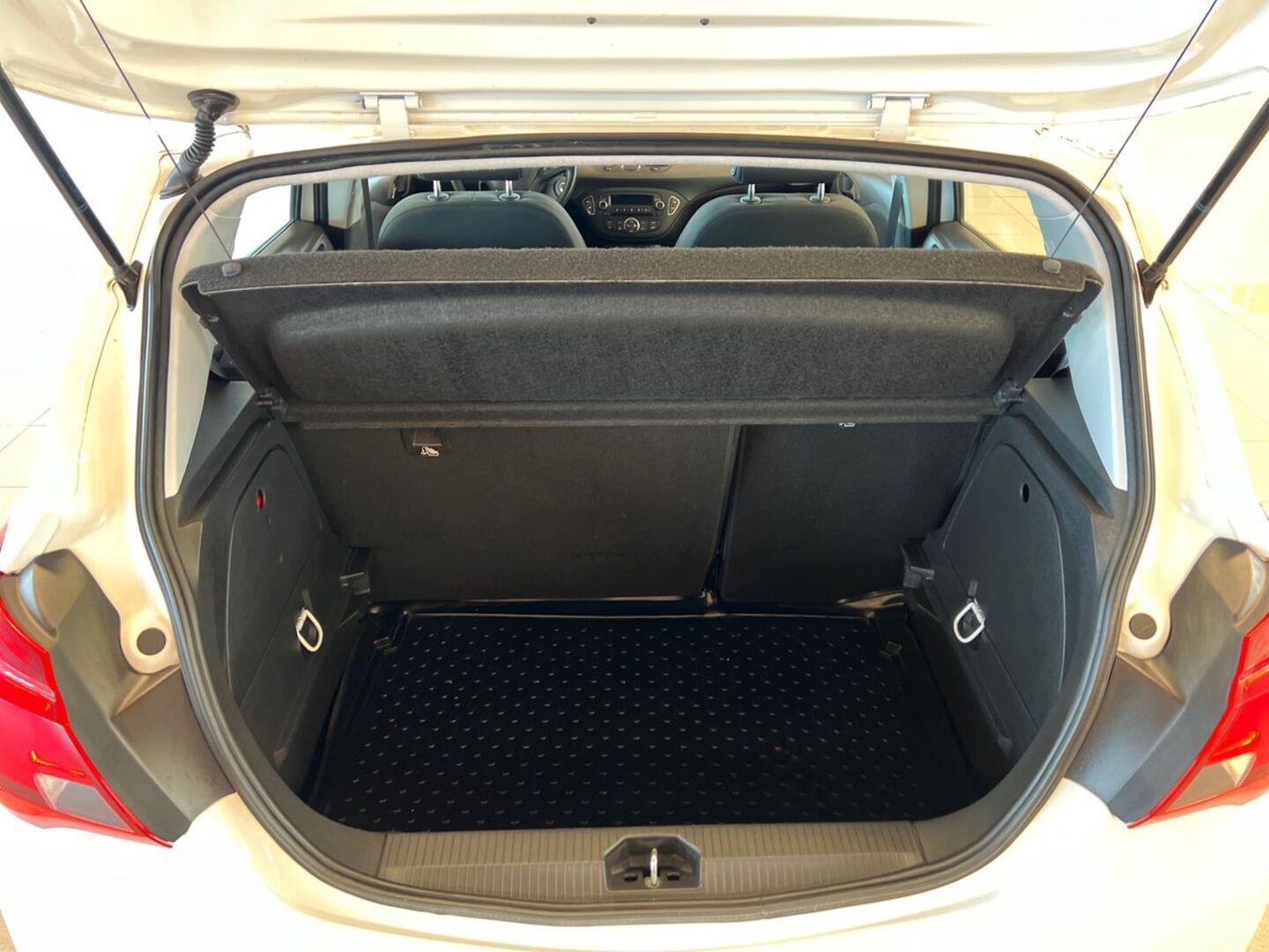OPEL Corsa 11