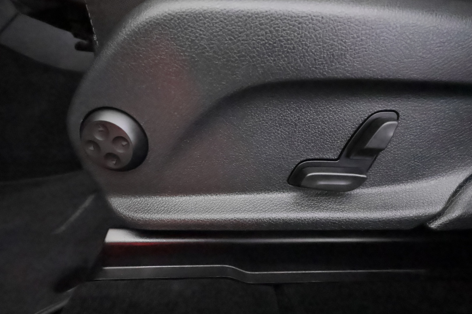 MERCEDES-BENZ GLC 2020