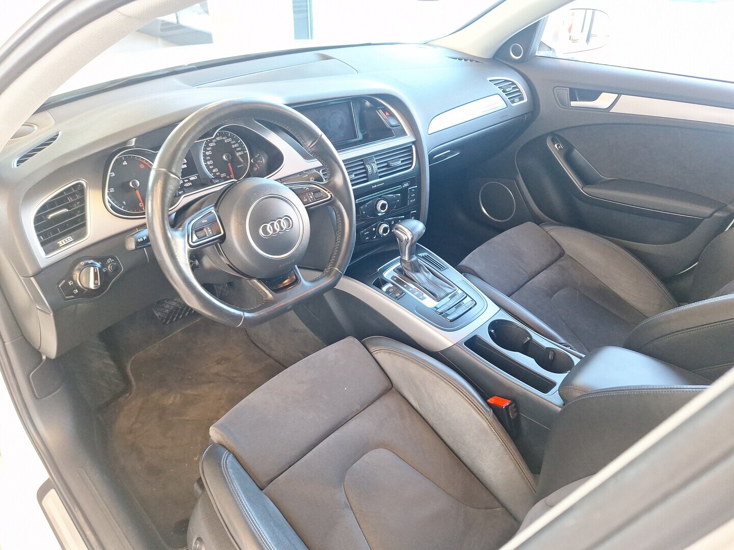 AUDI A4 2013