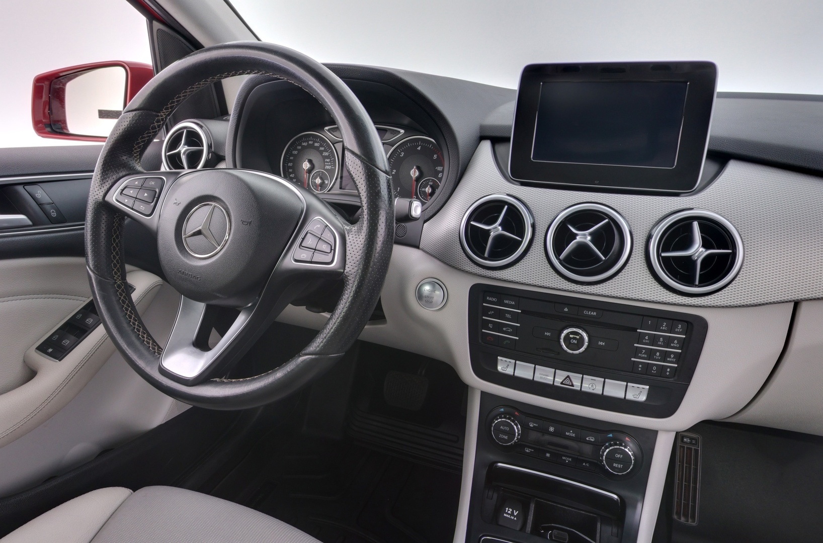 MERCEDES-BENZ B 2018