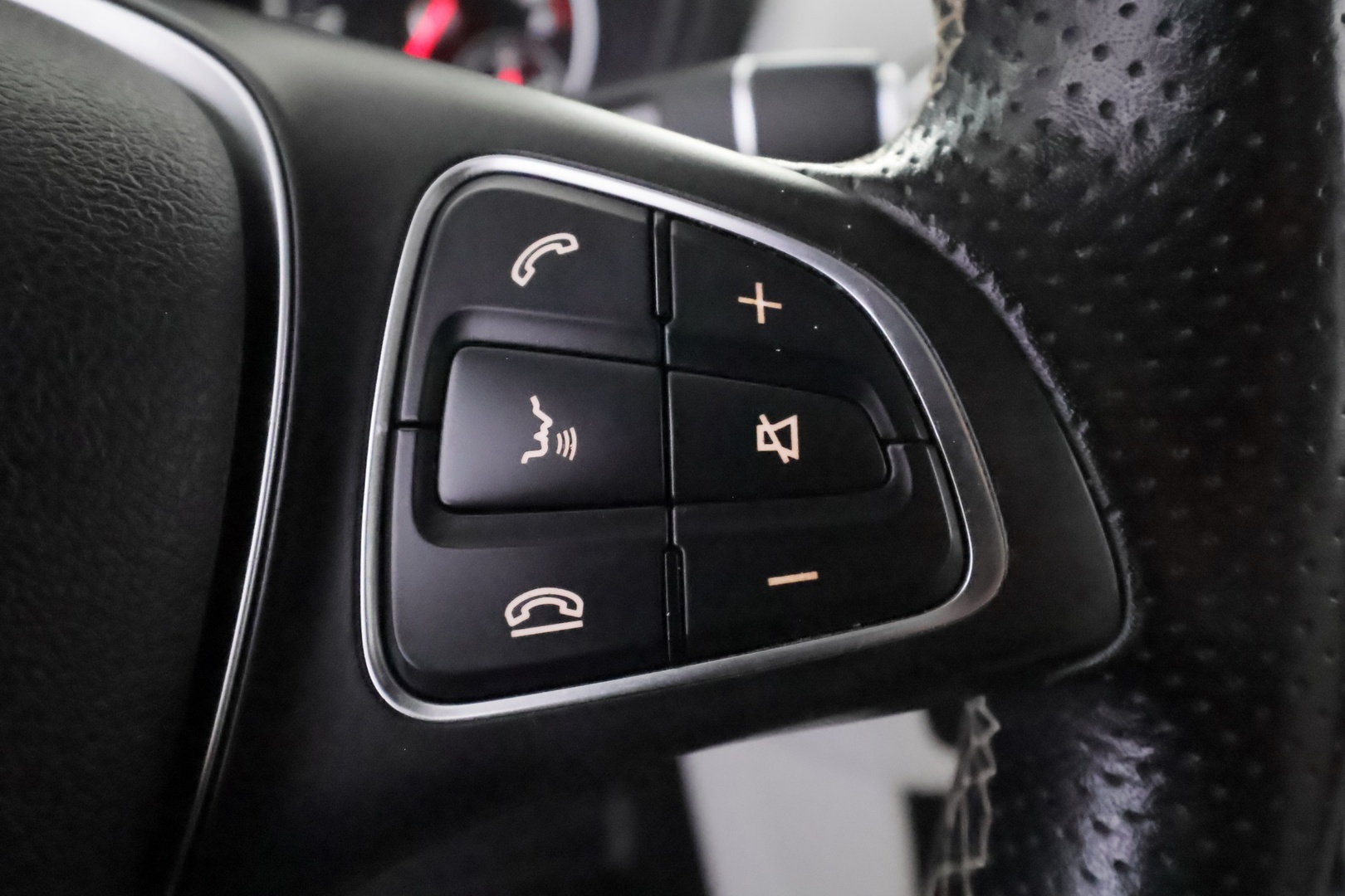 MERCEDES-BENZ B 2018