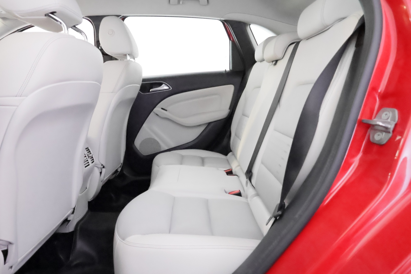 MERCEDES-BENZ B 2018