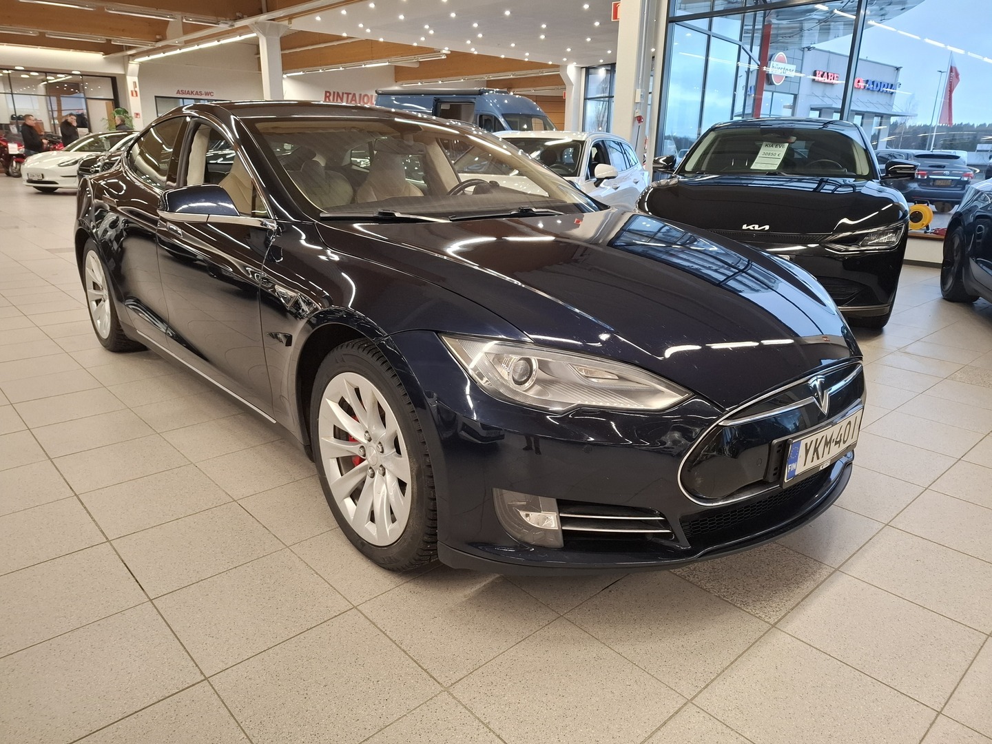 TESLA Model S 2014