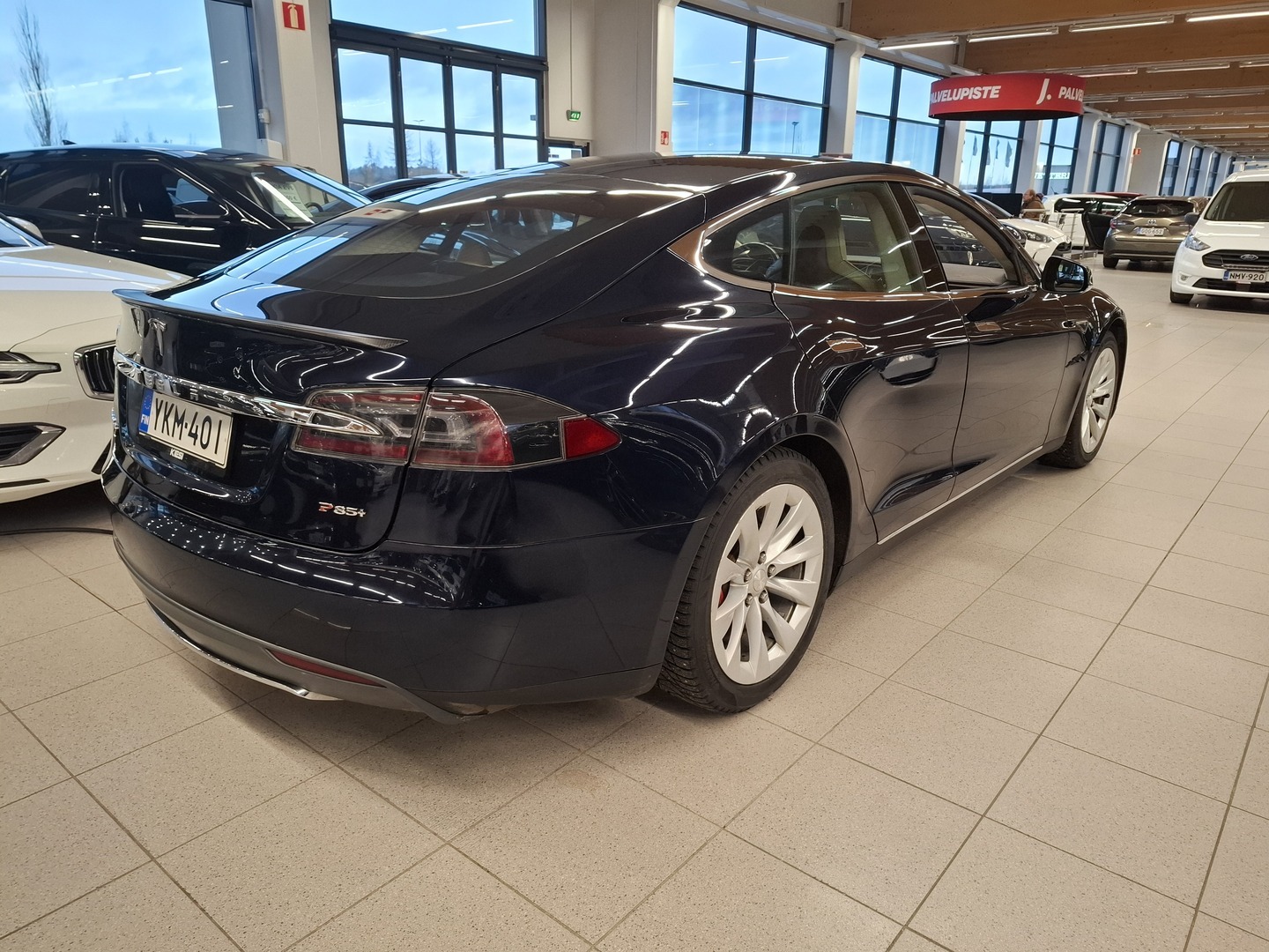 TESLA Model S 2014