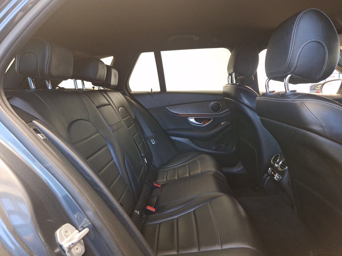 MERCEDES-BENZ C 2015