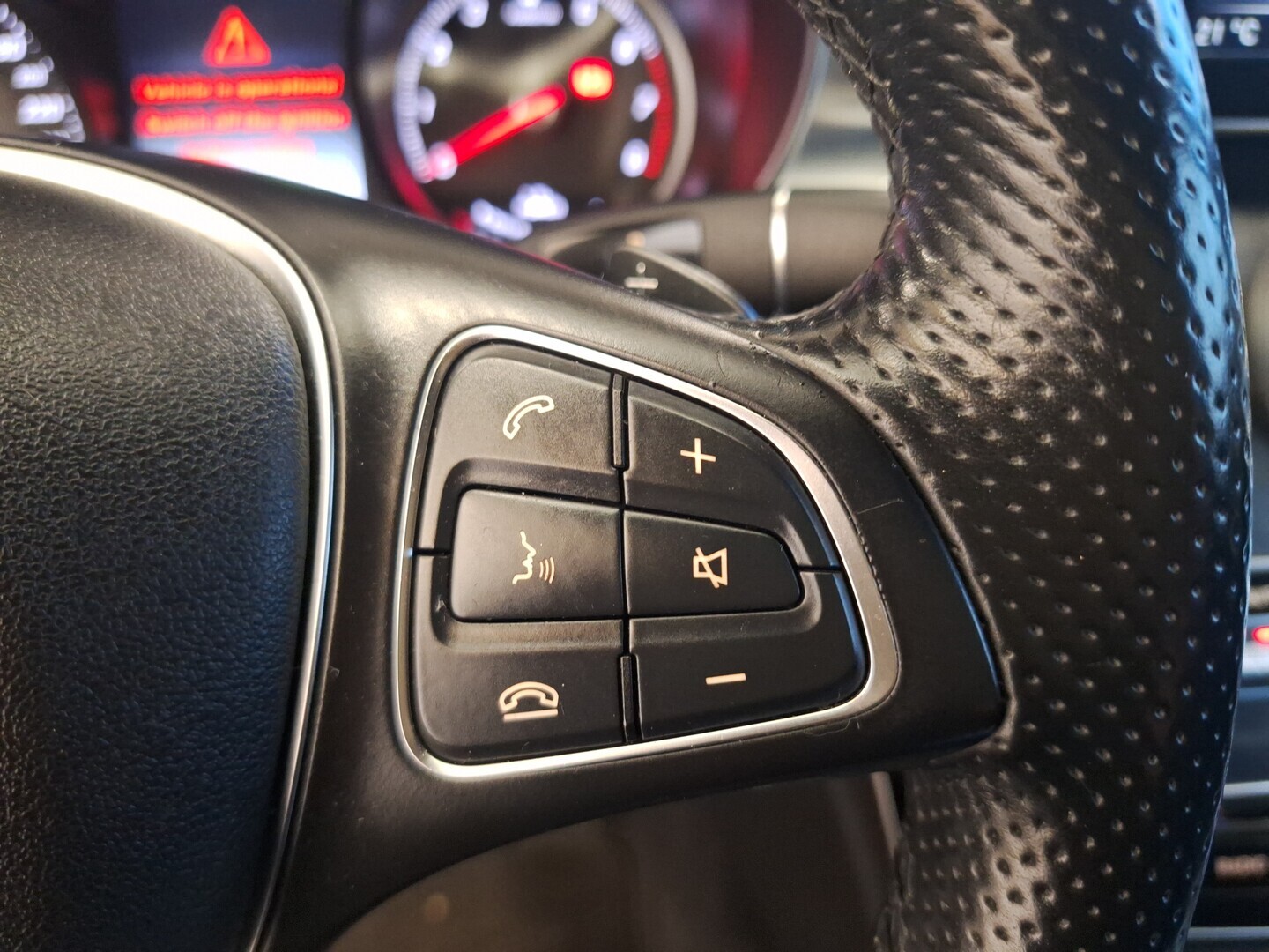 MERCEDES-BENZ C 2015