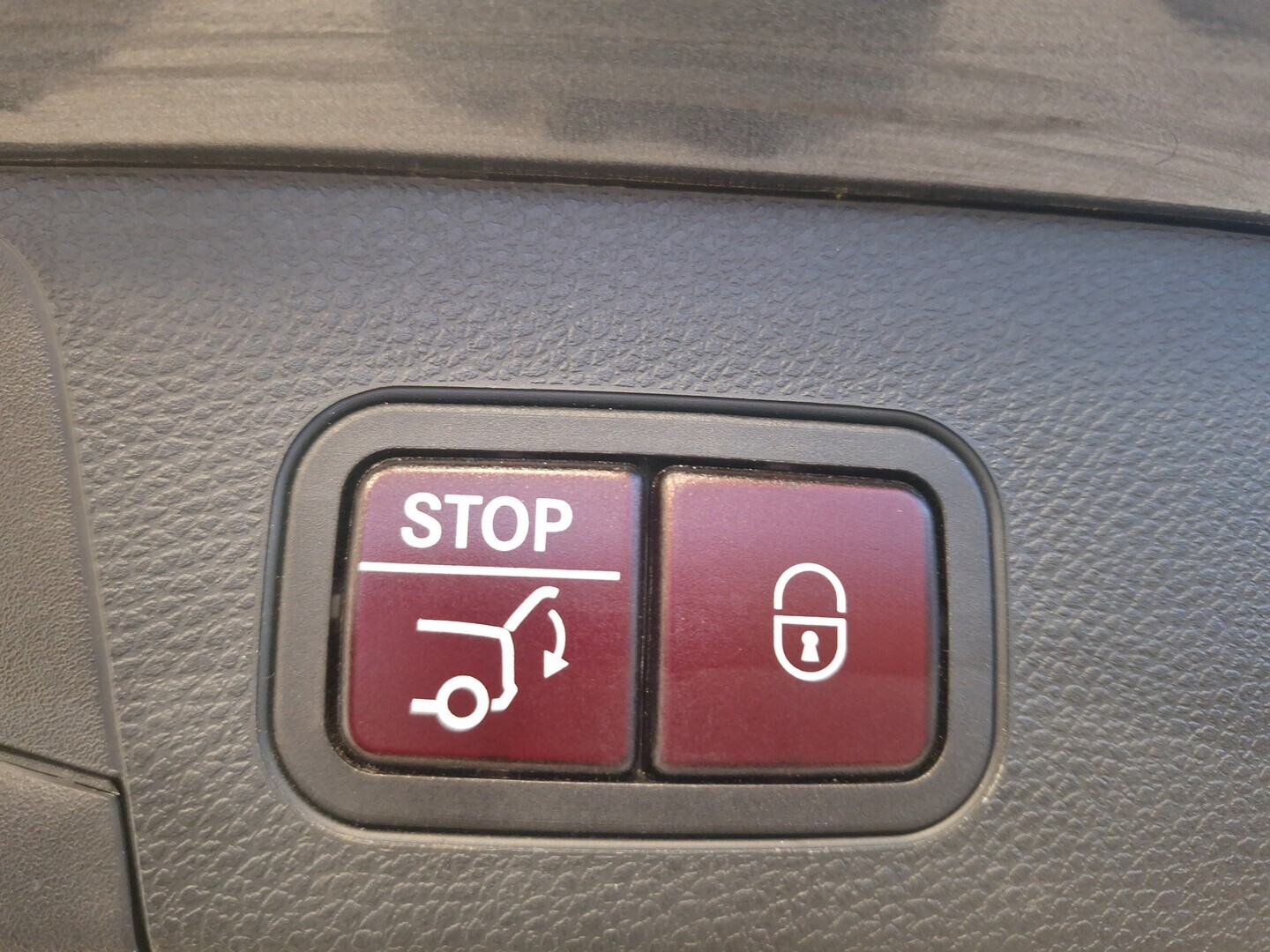 MERCEDES-BENZ C 2015