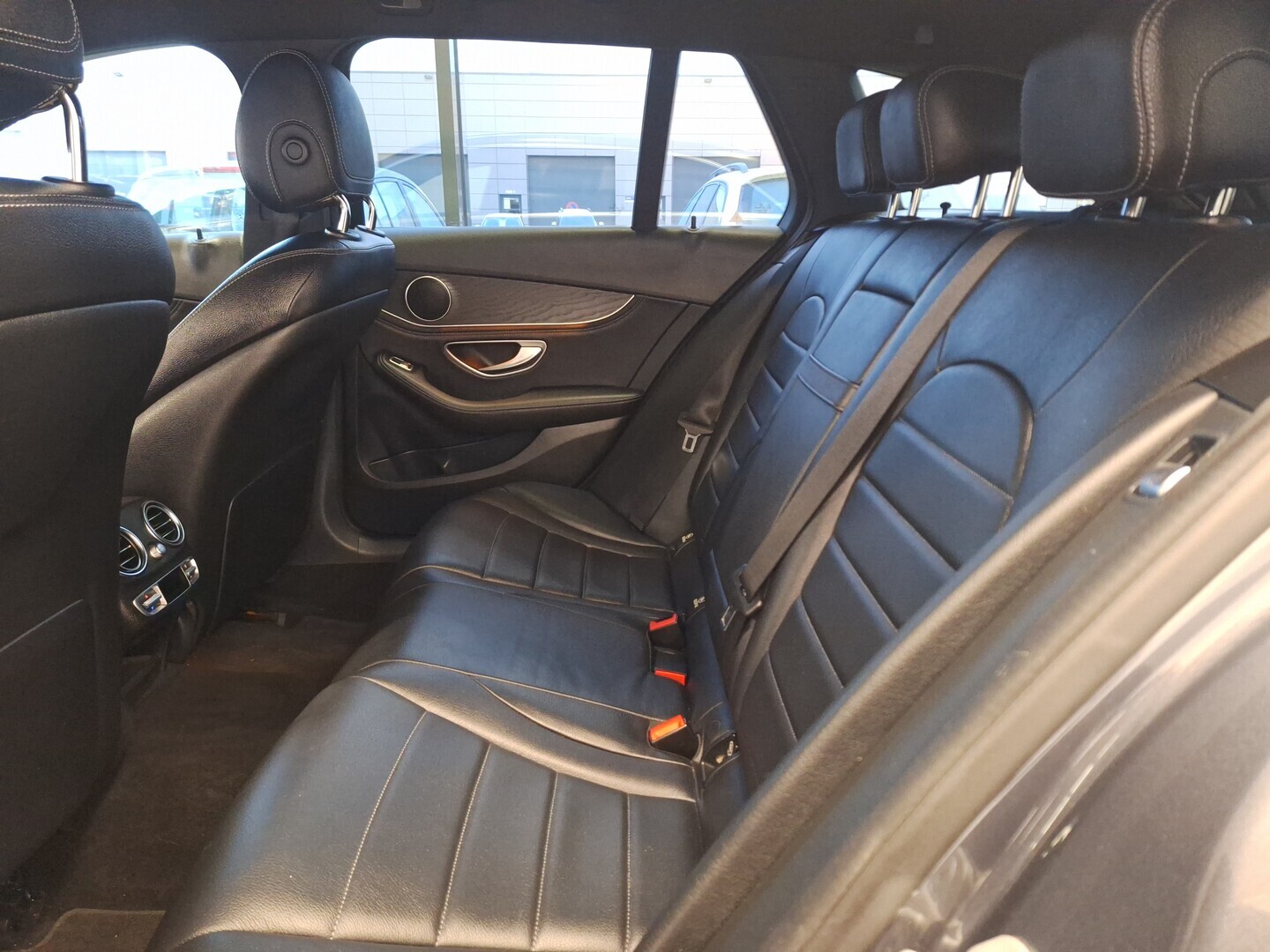 MERCEDES-BENZ C 2015